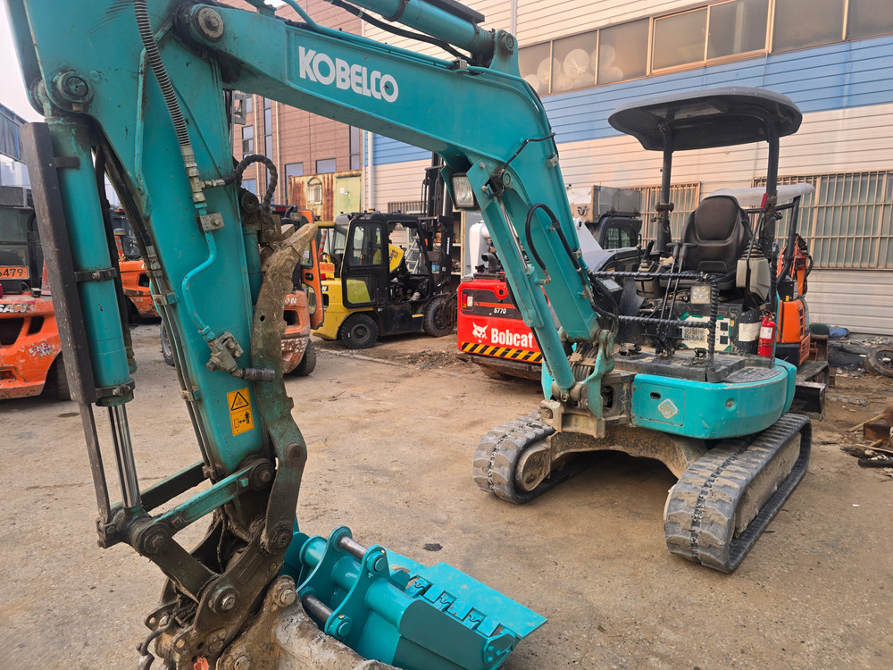 코벨코 SK35 중고굴삭기 매매 2021년 저가동 상태 좋습니다--2