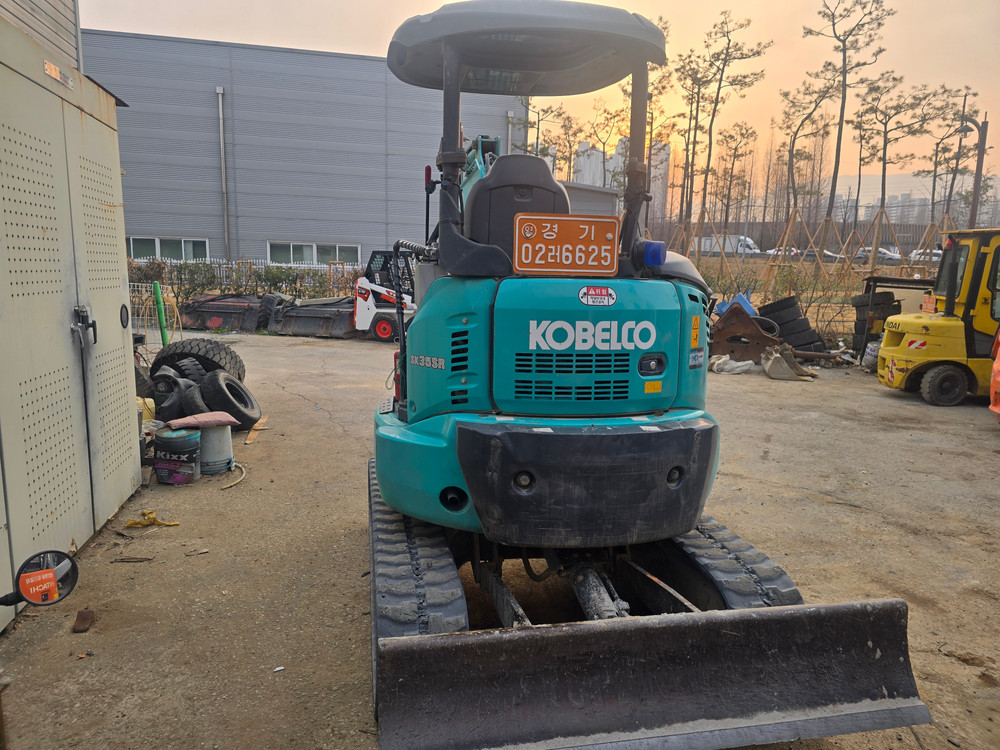 코벨코 SK35 중고굴삭기 매매 2021년 저가동 상태 좋습니다--3
