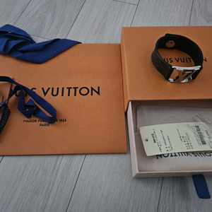 루이비통 호켄하임 팔찌 판매