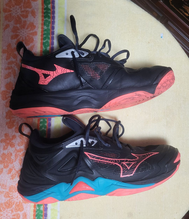 미즈노 배드민턴화 판매합니다--1