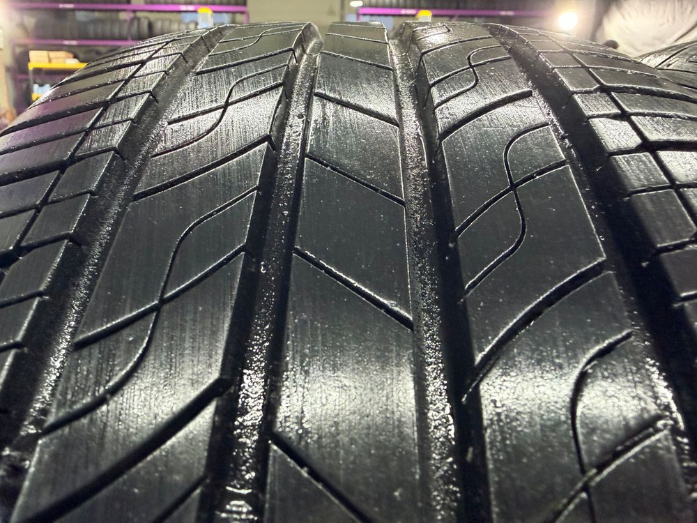 215 50 17 금호 솔루스 TA21 중고타이어 팝니다 이미지