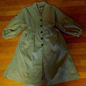 봄 트렌치 원피스 코트 / 카키 퍼프소매 벨트코트 이미지