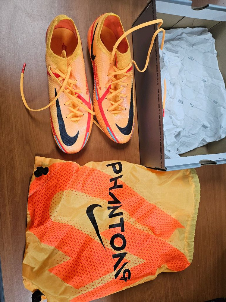 나이키 팬텀 gt2 엘티트 ag 240 축구화 이미지