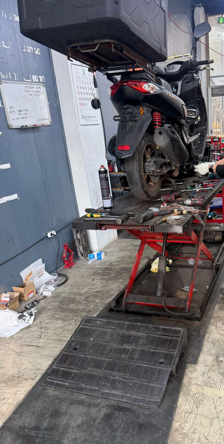 야마하nmax125 21년식 세미튜닝 정비완료 정비내역첨부 오토바이 싸게팝니다 이미지