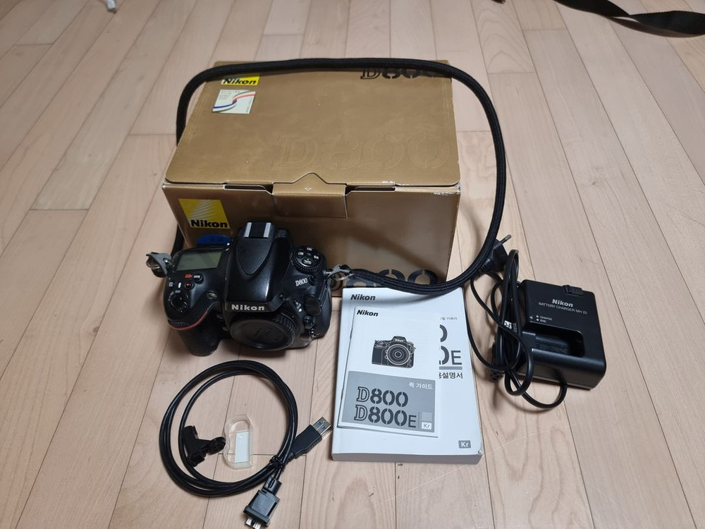 풀프레임 DSLR 카메라 이미지