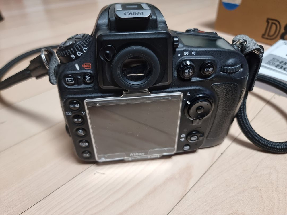 풀프레임 DSLR 카메라 이미지