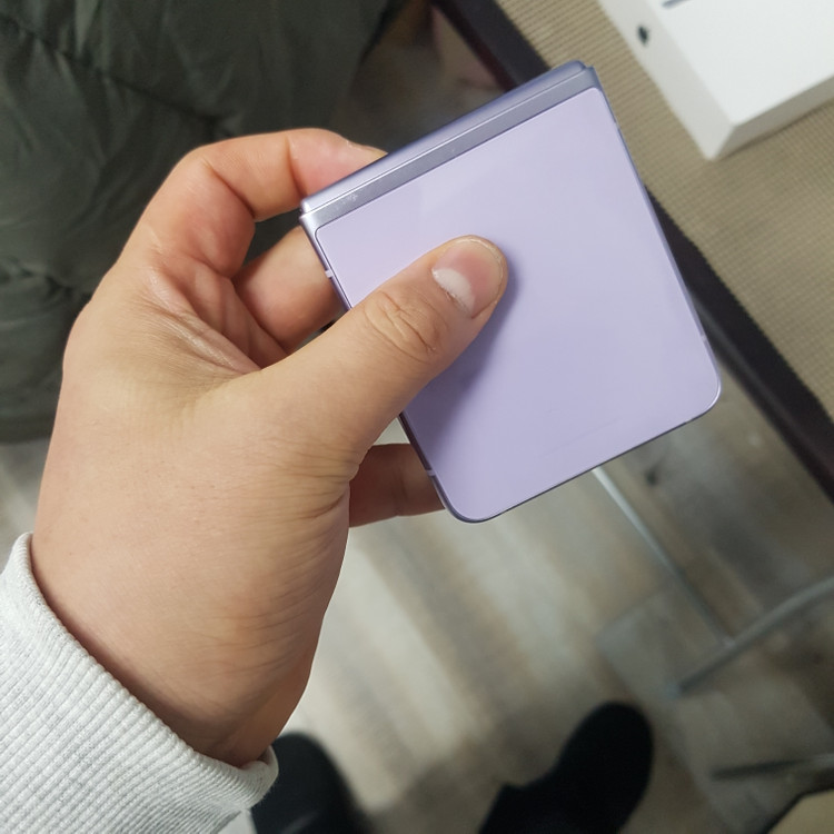 S급 삼성 갤럭시Z플립3 판매 도매가 중고폰--1