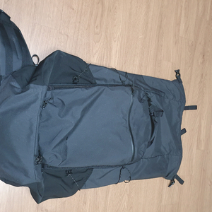 제로그램 로스트크릭 50 블랙 배낭 백팩 판매합니다.