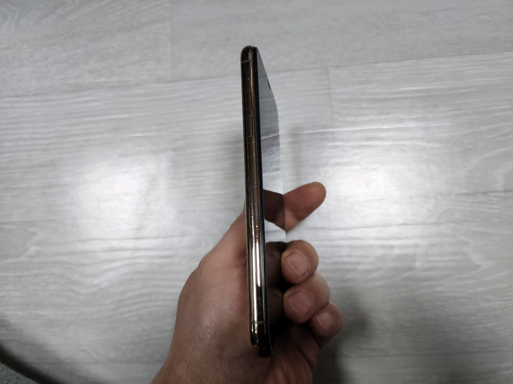 아이폰XS 64G 자급제팝니다.--1