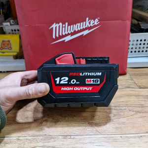 밀워키배터리 M18HB12 하이아웃풋18V12.0AH S급 고방전배터리 이미지