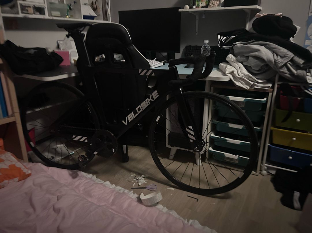 풀카본 프레임 픽시 자전거 이미지