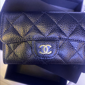 샤넬 클래식 똑딱이 금장 카드지갑