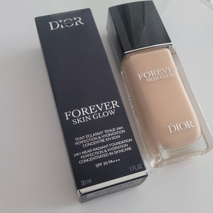 [무료배송] 디올 포에버 스킨 글로우 24H 웨어 래디언트 파운데이션