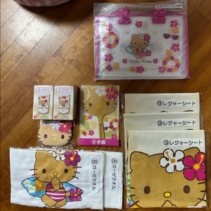 산리오 아타리 쿠지 태닝키티 헬로키티 시나몬롤 피아노 마이멜로디