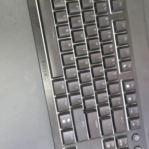 레이저 블랙위도우 v4 tkl 로우프로파일 오렌지축