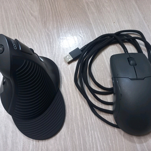 마우스 2개
