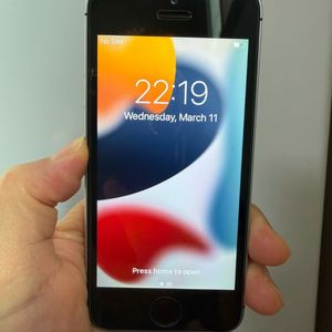 a17. 아이폰se1 32GB 이미지