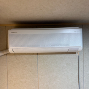 삼성 무풍 벽걸이 에어컨 1등급(AR07D9151HZN)