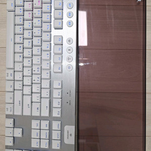 로지텍 G915X LIGHTSPEED 108키팝니다