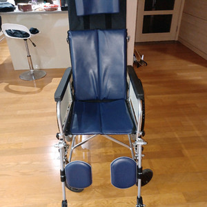 미키코리아 침대형 휠체어 HAL-48 판매합니다