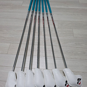 브리지스톤 V300 9세대 캐비어그립