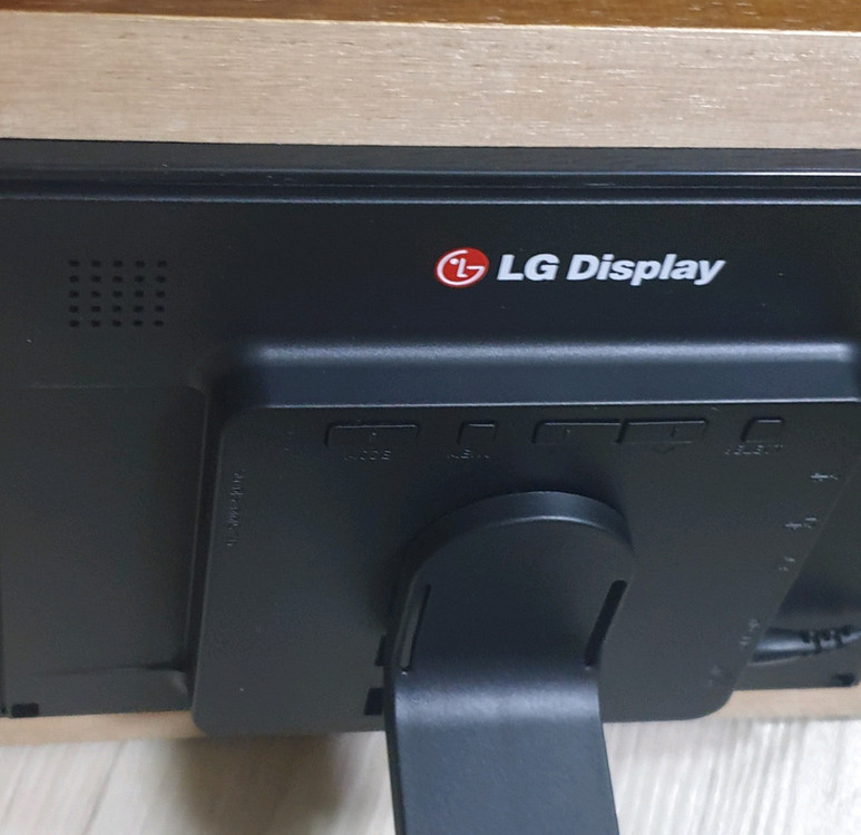LG디스플레이 8.4인치 디지털액자--2