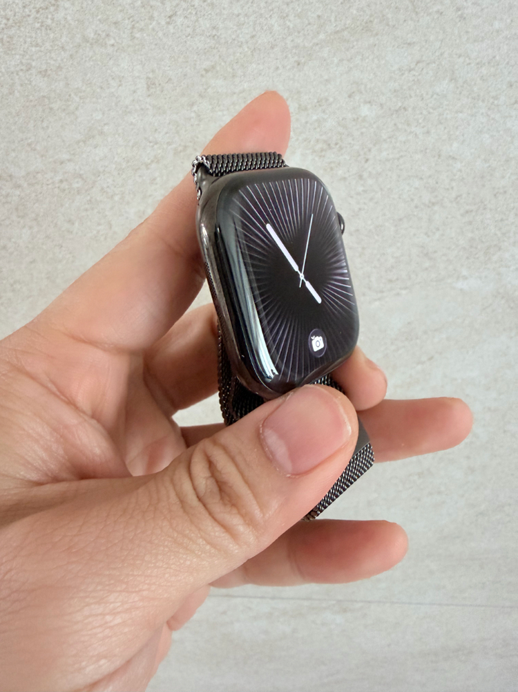 애플워치 10 티타늄 슬레이트 46m 셀룰러 애케플o 팝니다 급처분--2