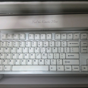 키네틱스 헤르츠87 논플렉스컷 캔디블루축 화이트