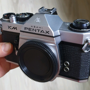 완전기계식 펜탁스 KM 바디. 플래시