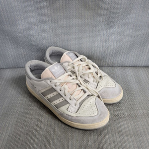 아디다스 운동화 275 이미지