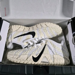 나이키 자3 EP 275사이즈