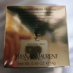 입생로랑 엉크르 드뽀 쿠션 15호 새제품 미사용