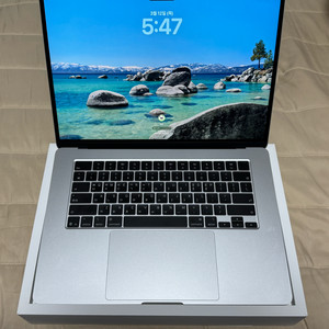 맥북에어 M4 15인치 16/256 단순개봉급