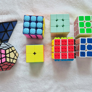 3x3큐3x3큐브, 2x2큐브, 피라미드 큐브, 메가밍크스 큐브