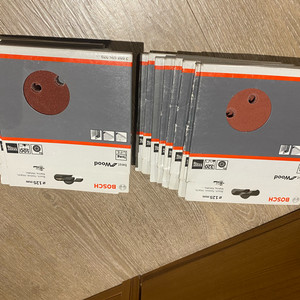 샌딩 페이퍼 125mm 입니다.(절충가능-16개 일괄)