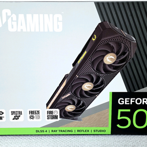 ZOTAC GAMING 지포스 RTX 5070 SOLID OC 12GB 미개봉 새상품 팝니다