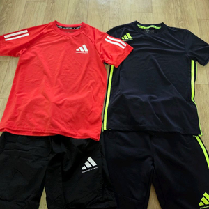 아디다스 키즈 반팔 트레이닝복 세트 두벌 140사이즈 이미지