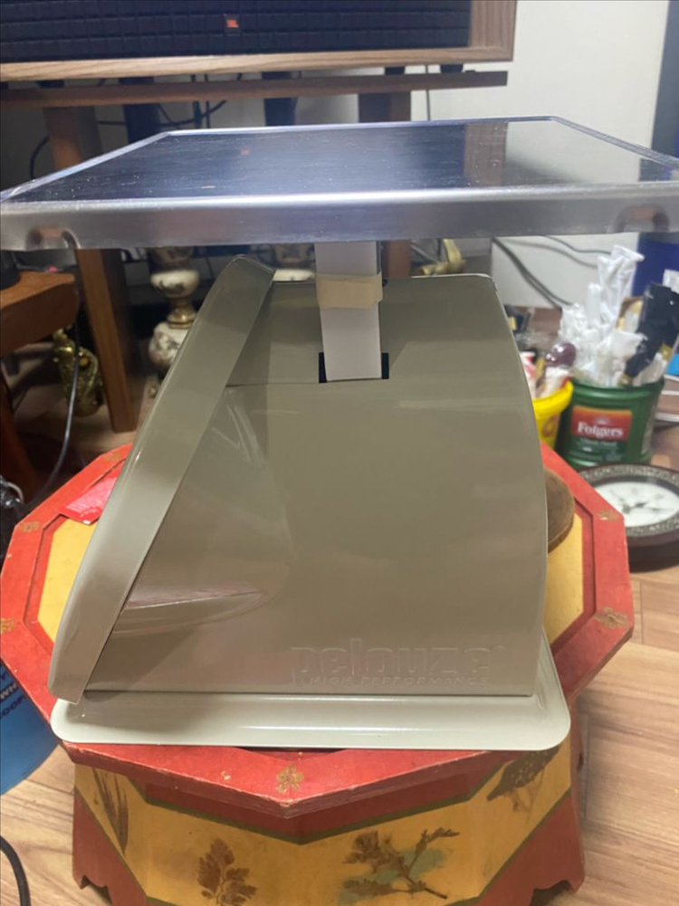 러버메이드 Pelouze 세척 가능 저울 900g--3