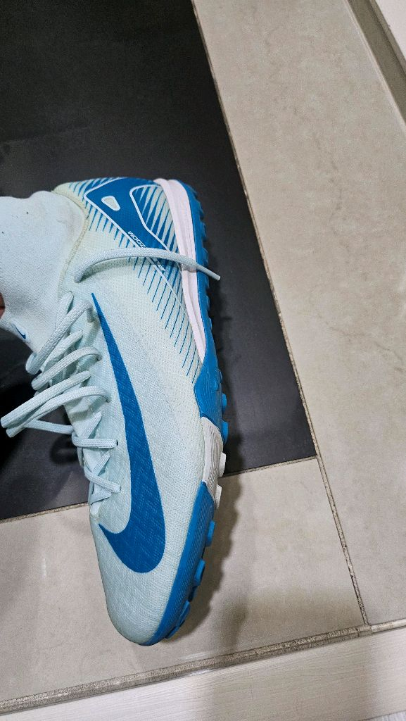 나이키 슈퍼플라이10 풋살화 이미지