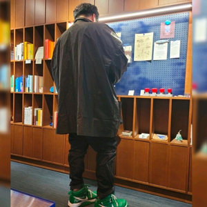 이지 갭 코티드 코튼 라이트 파카 블랙 M