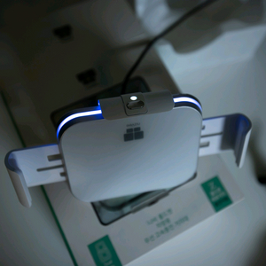 차량용 나비 무드등 폴드 무선 고속 충전기 거치대 팝니다.