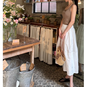 라클래시 화이트 스커트