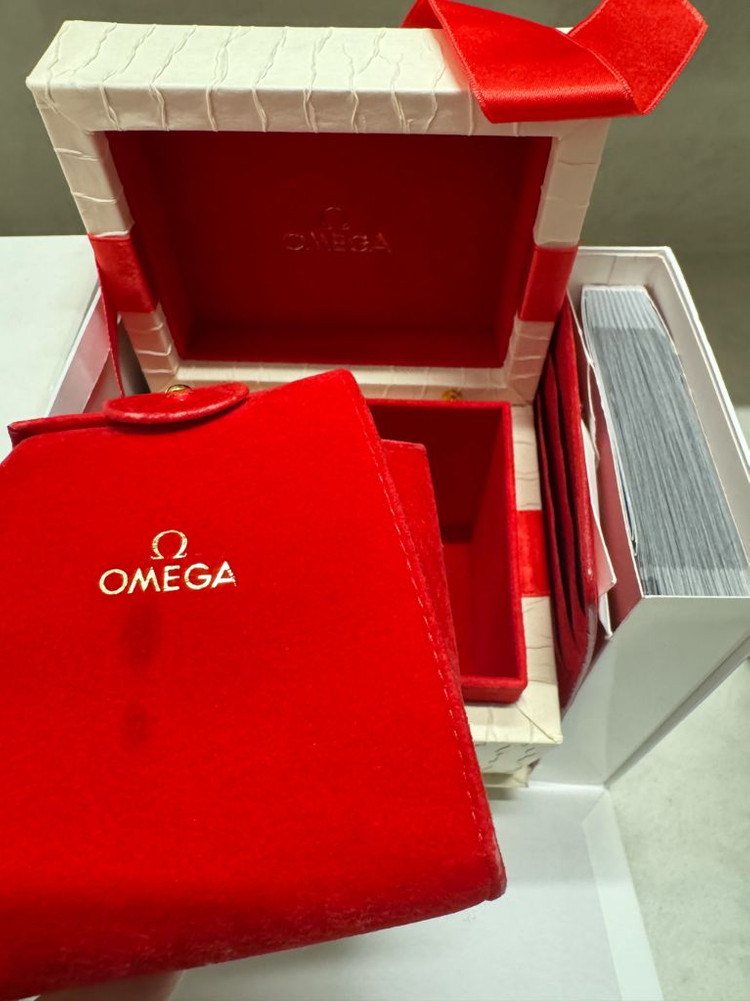 오메가 컨스틸레이션 이미지