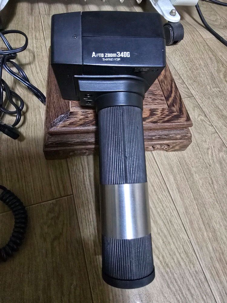 선팩 카메라 플래시 + 충전기 포함--3