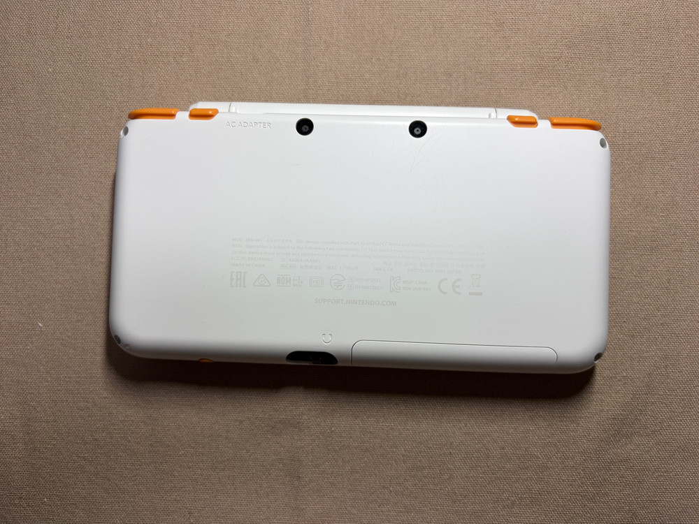 닌텐도 뉴2DSXL 화이트/오렌지 국내정발 순정펌 (정품펜포함)--1