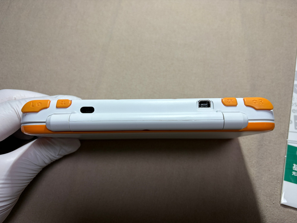 닌텐도 뉴2DSXL 화이트/오렌지 국내정발 순정펌 (정품펜포함)--4