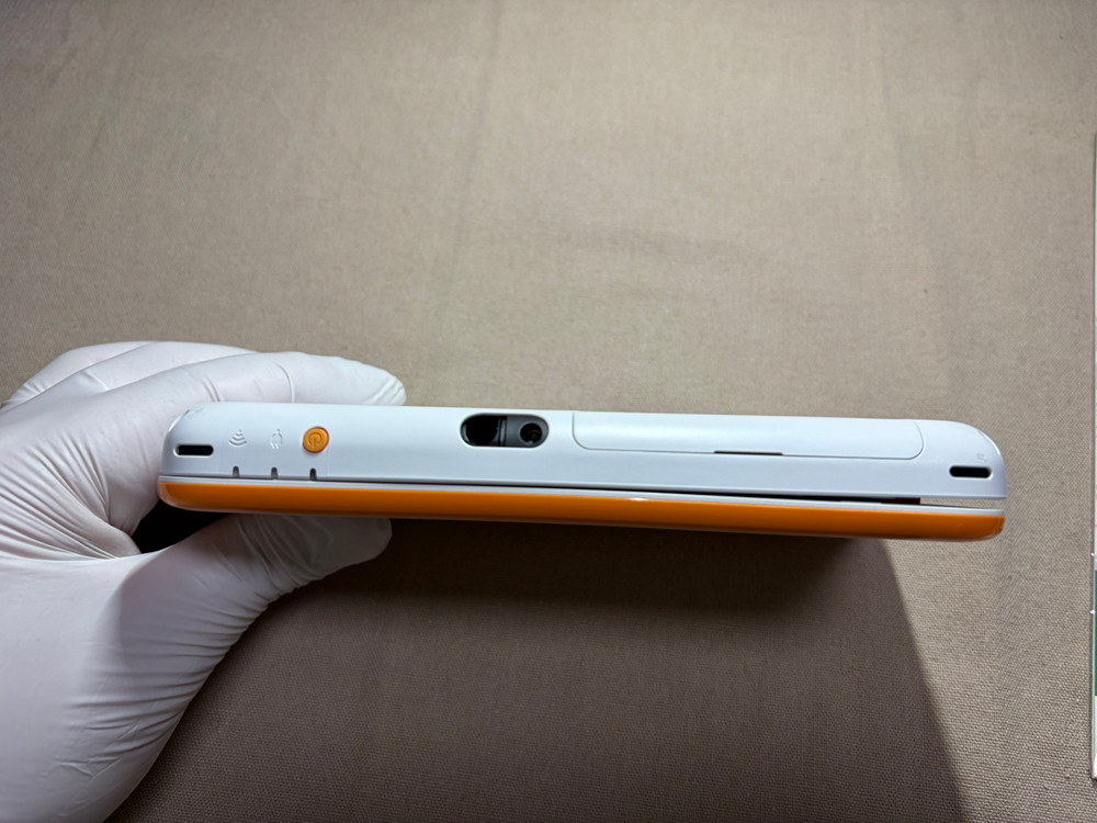 닌텐도 뉴2DSXL 화이트/오렌지 국내정발 순정펌 (정품펜포함)--6