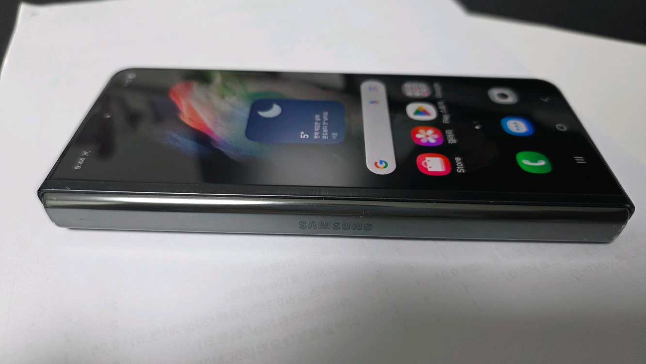 갤럭시 Z폴드3 256GB 블랙--4