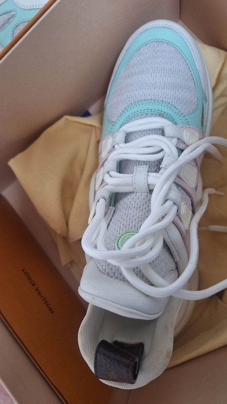 루이비통 여성스니커즈 아치라이트 파스텔 이미지