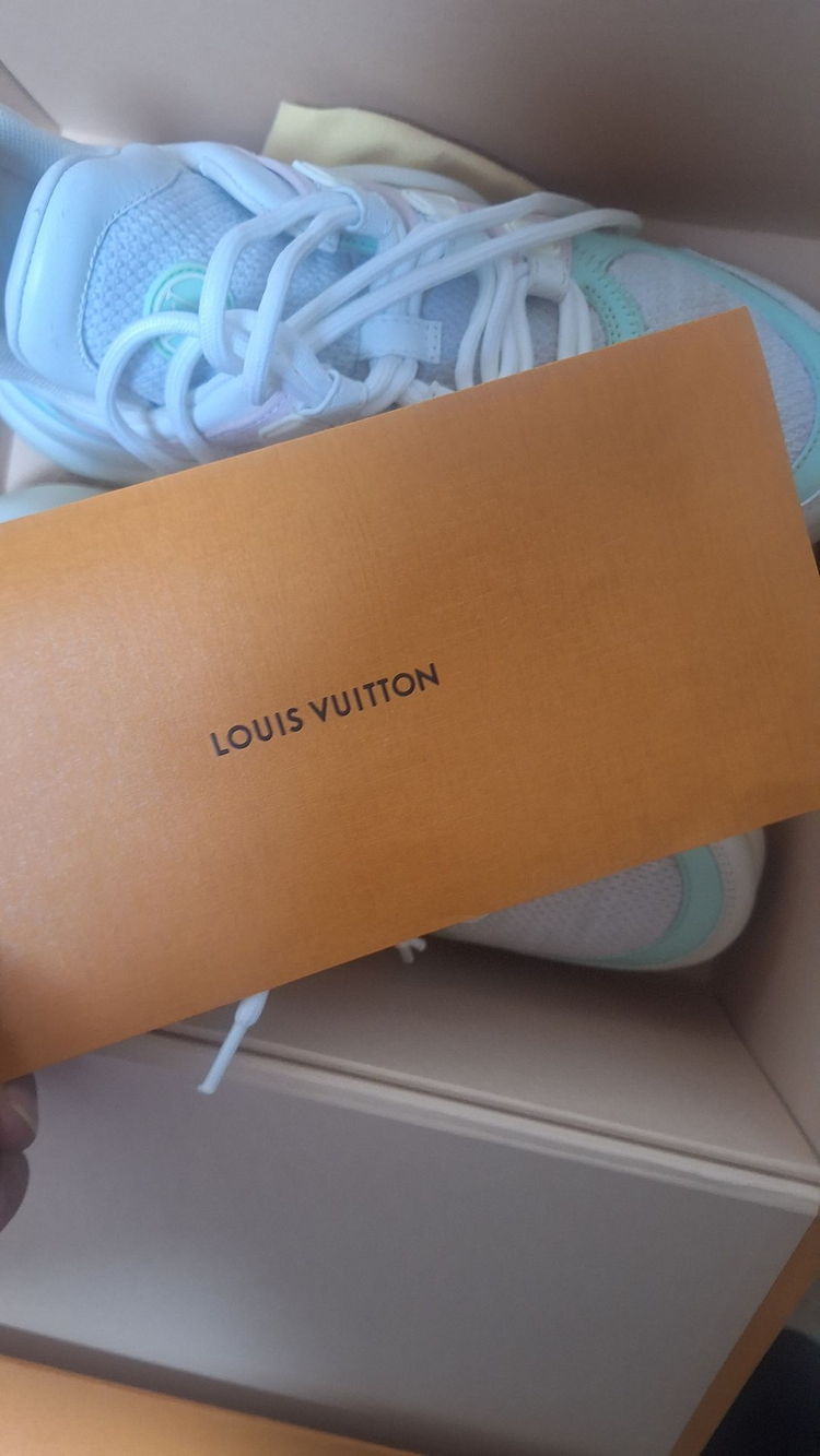 루이비통 여성스니커즈 아치라이트 파스텔 이미지